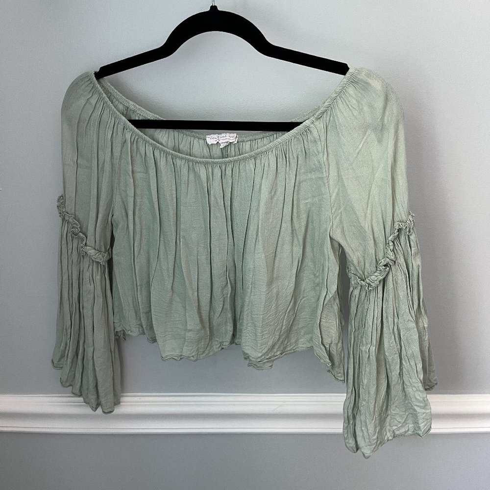 sage green off the shoulder top💚